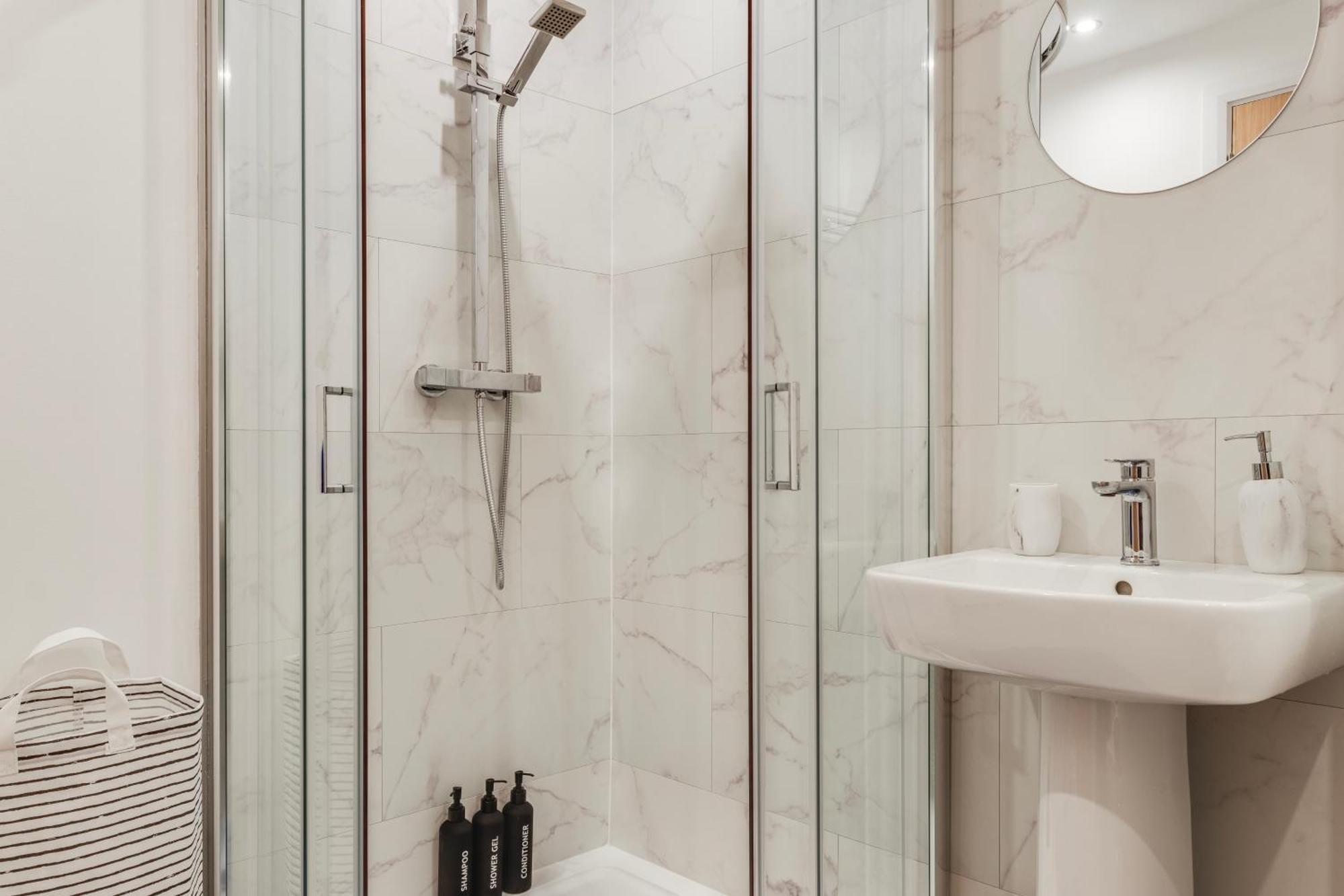 Cherryville Street Apartment Белфаст Экстерьер фото